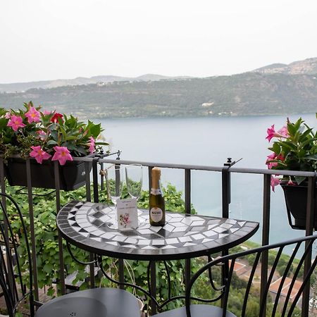 B&B Carpe Diem Vista Lago Castel Gandolfo Bagian luar foto