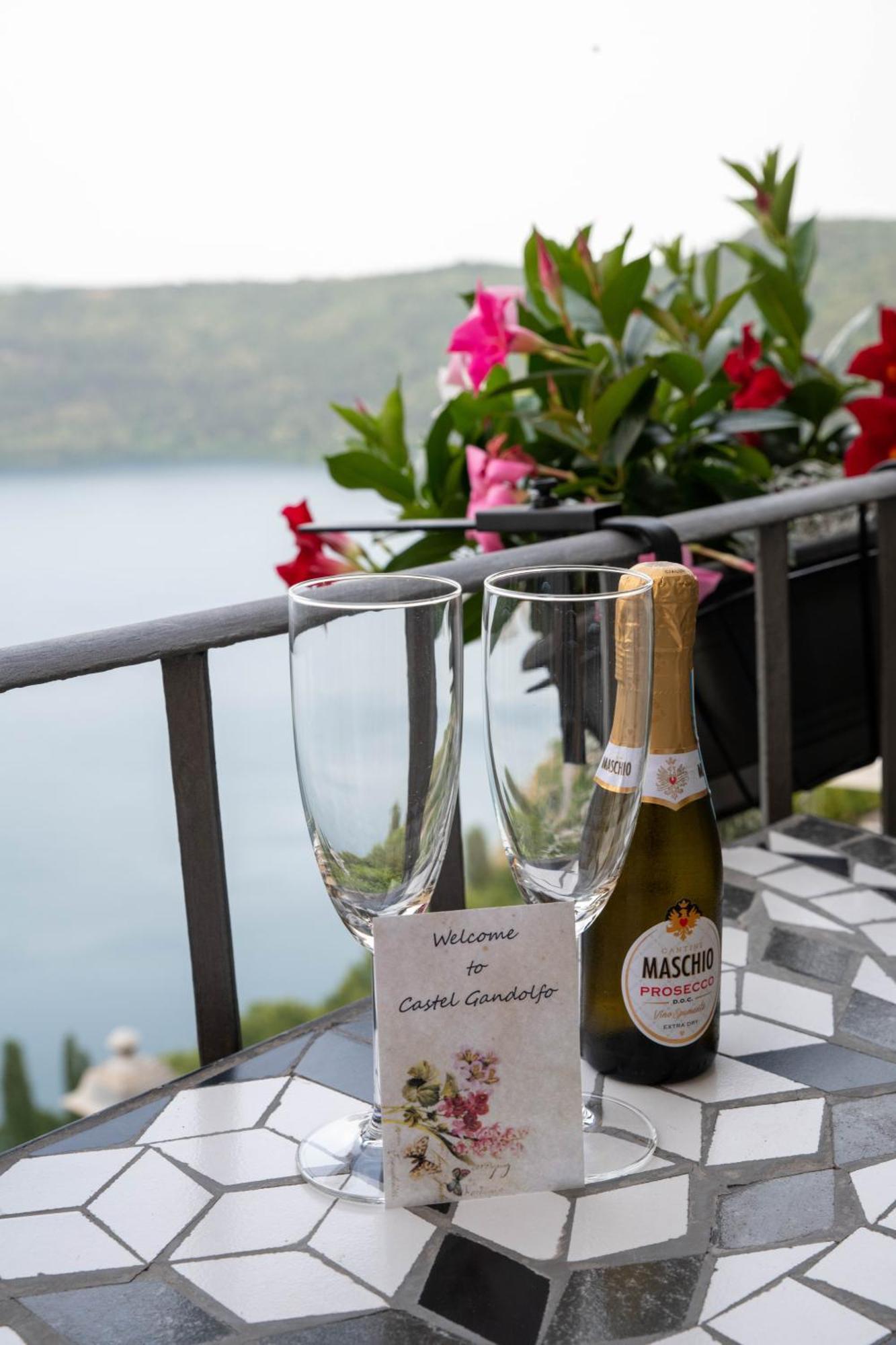 B&B Carpe Diem Vista Lago Castel Gandolfo Bagian luar foto