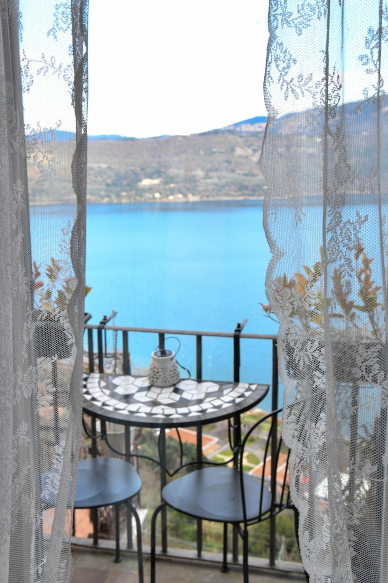 B&B Carpe Diem Vista Lago Castel Gandolfo Bagian luar foto