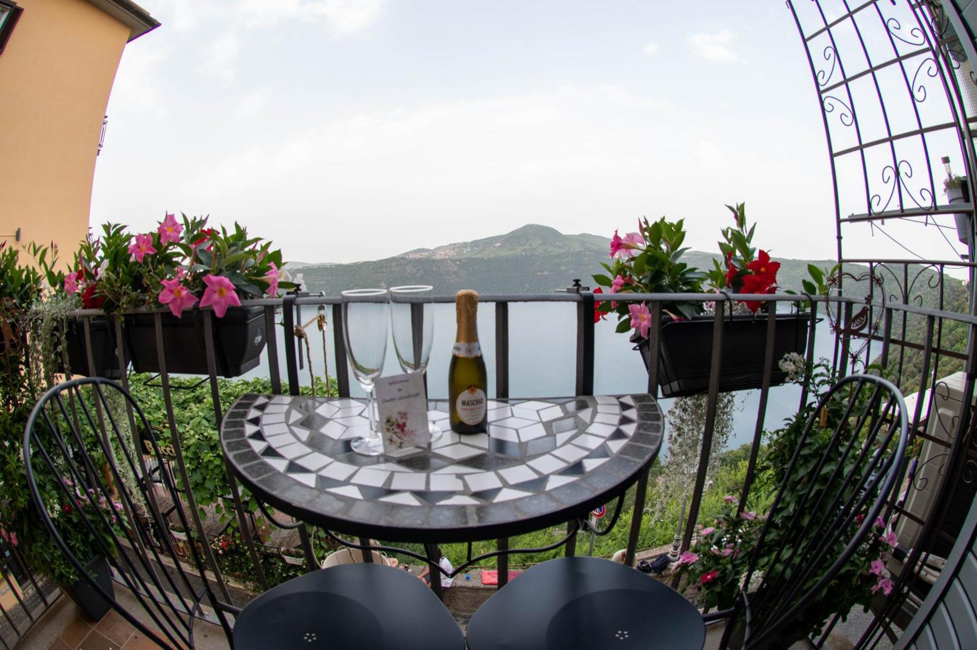 B&B Carpe Diem Vista Lago Castel Gandolfo Bagian luar foto